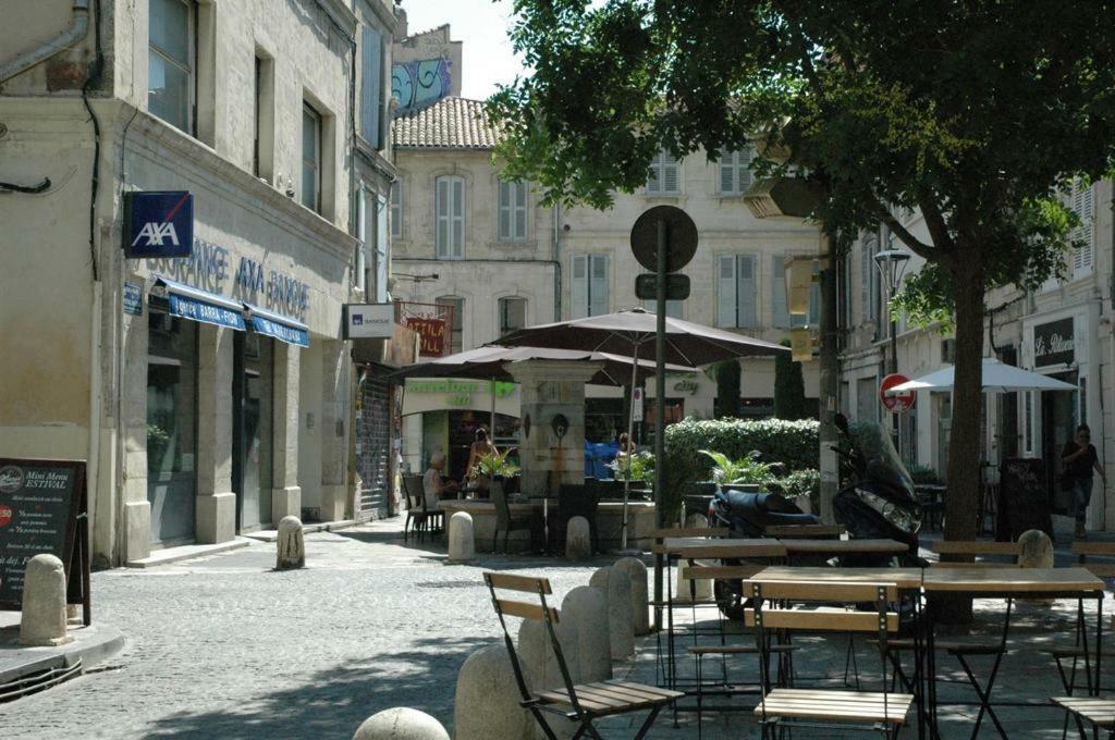 21 Bis Rue De La Croix Appartement Avignon Exterior photo
